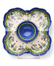 Platter divided into 4...